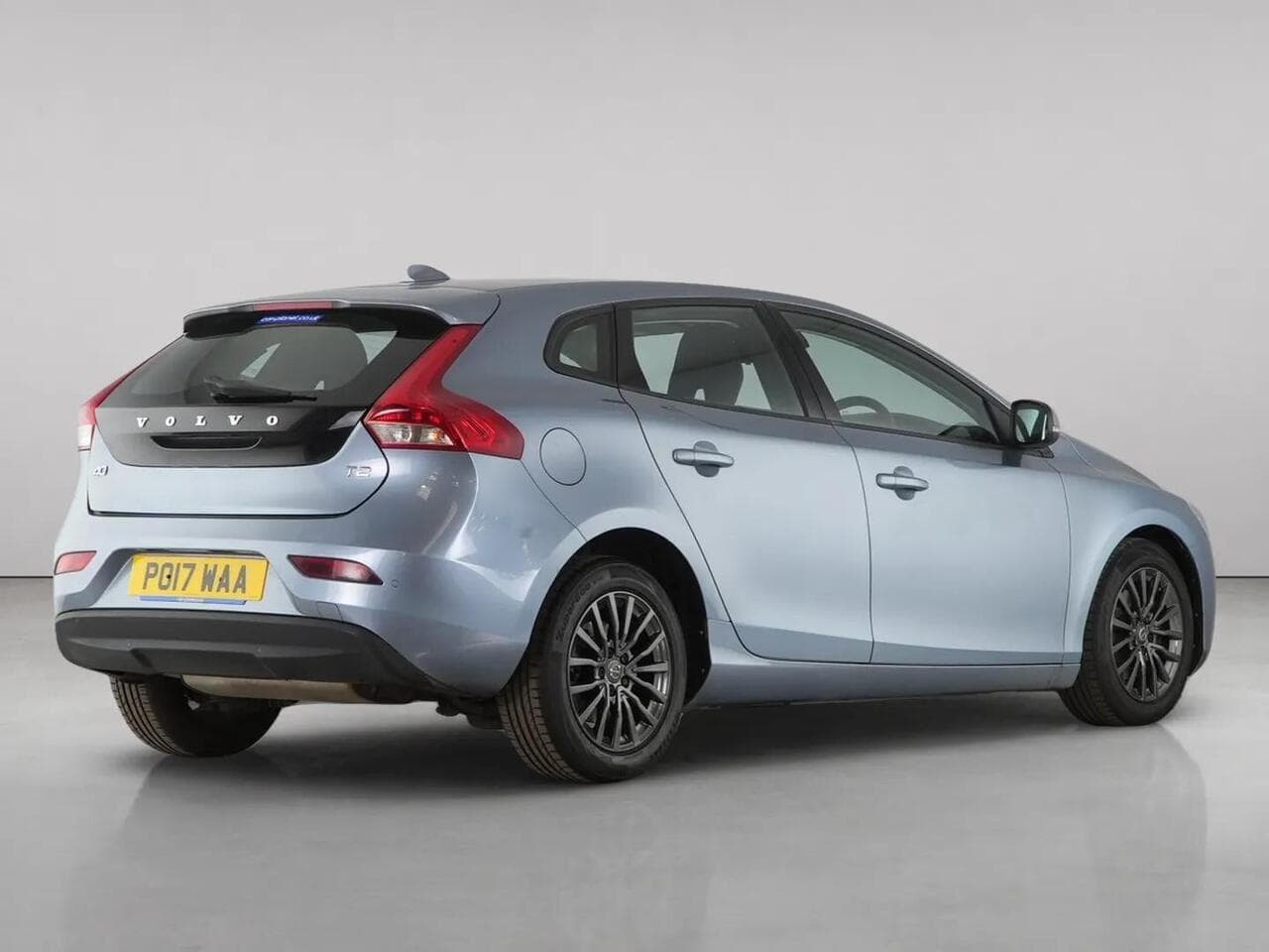 Volvo V40 thumbnail Rear Right