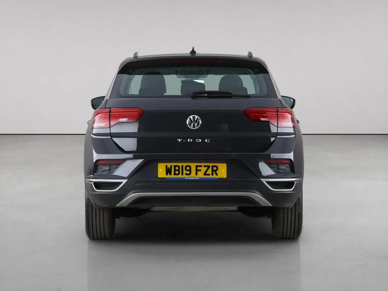 Volkswagen T-Roc thumbnail Rear