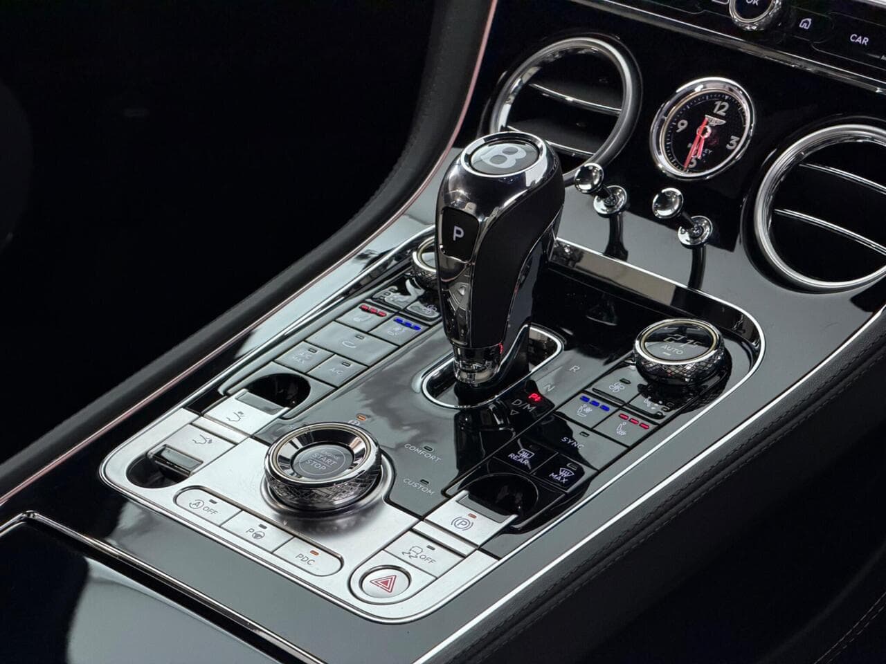 Bentley Continental thumbnail Interior Front