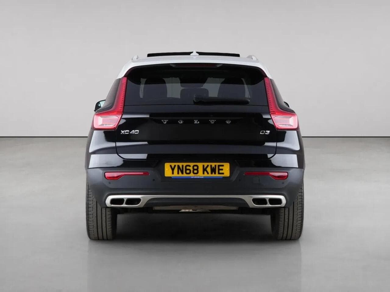 Volvo XC40 thumbnail Rear