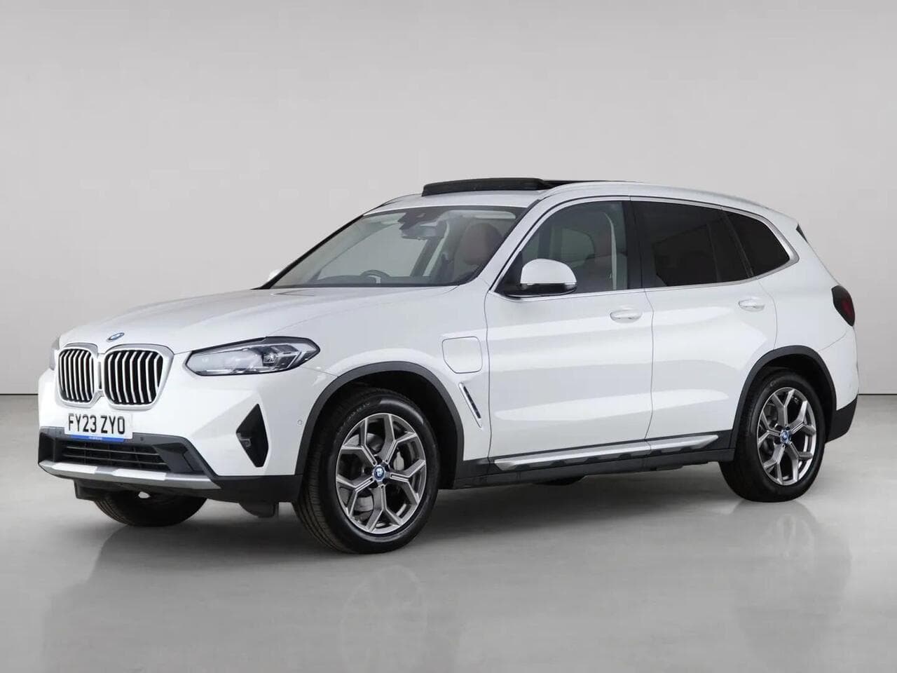 BMW X3 thumbnail Front Left
