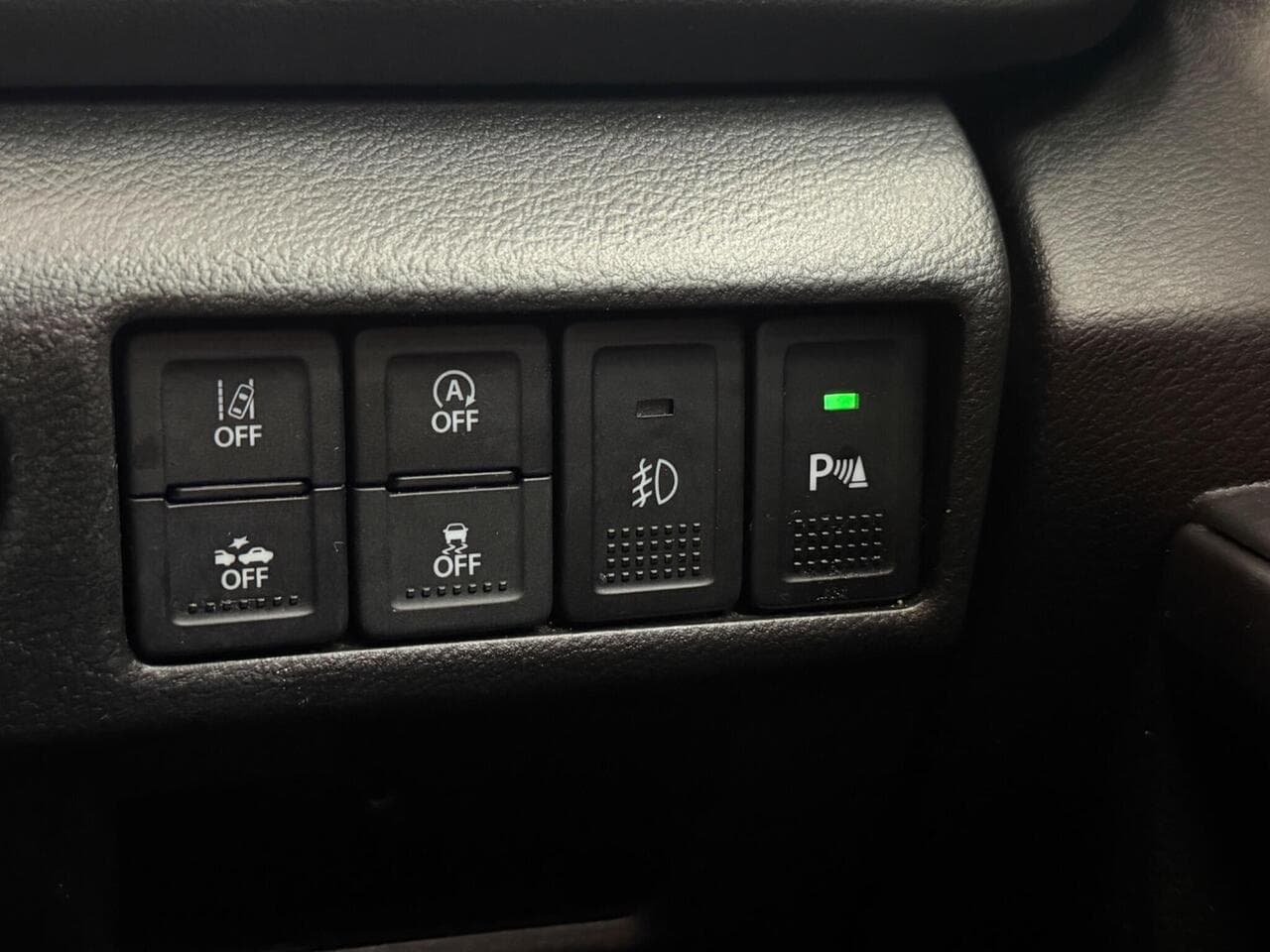 Suzuki S-Cross thumbnail Misc Controls