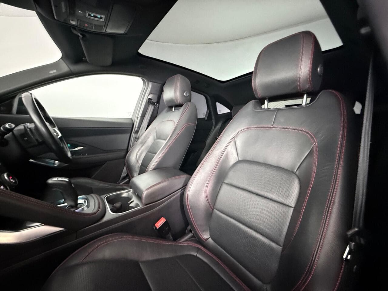 Jaguar E-PACE thumbnail Seat Front Passenger