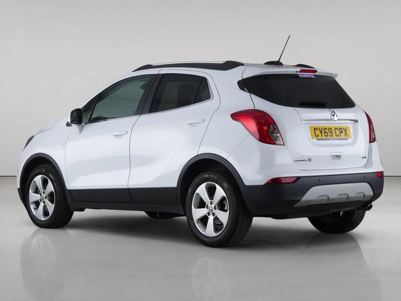 Vauxhall Mokka X thumbnail Rear Left