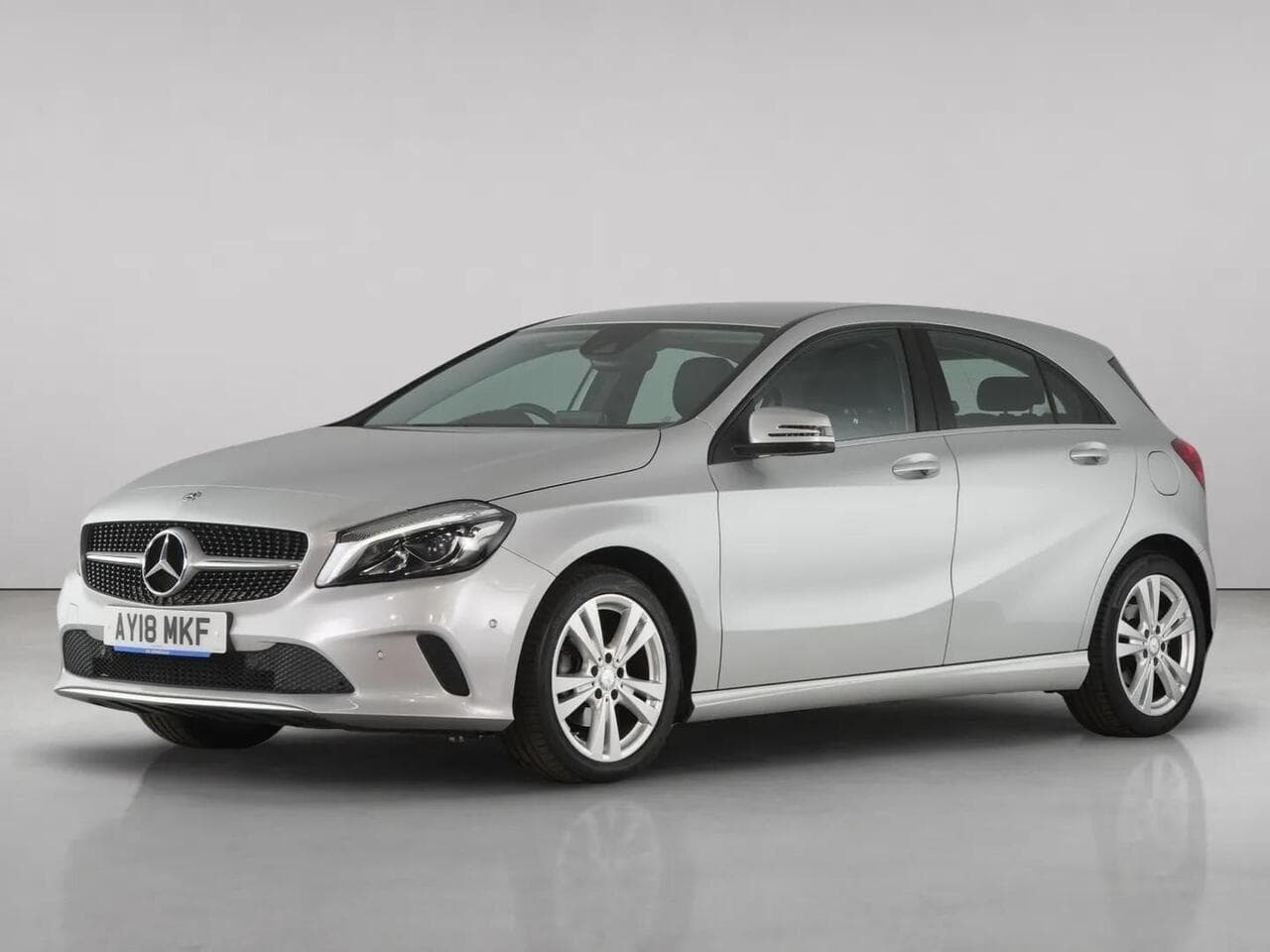 Mercedes-Benz A Class thumbnail Front Left