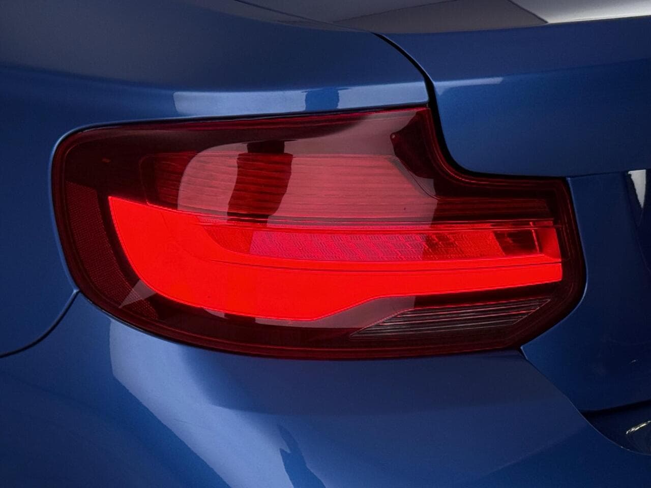 BMW 2 Series thumbnail Lights Rear