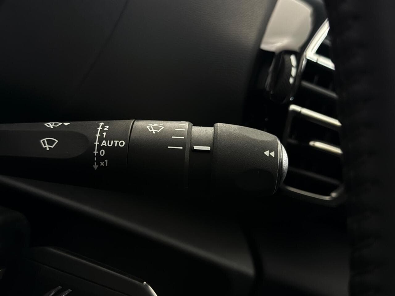 Citroen C4 thumbnail Misc Controls