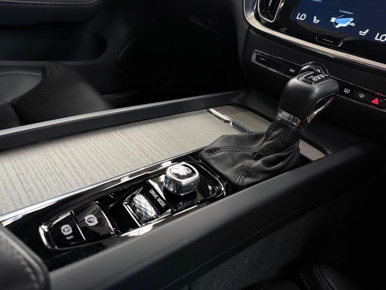 Volvo S60 thumbnail Interior Front