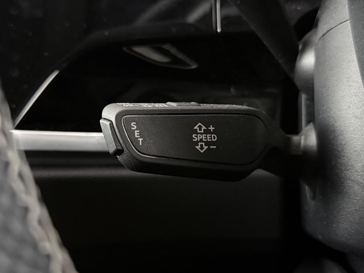Audi Q3 thumbnail Misc Controls