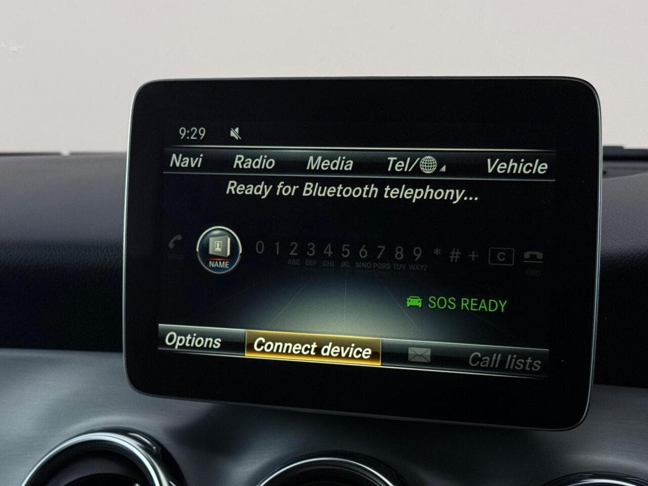 Mercedes-Benz GLA thumbnail Infotainment System