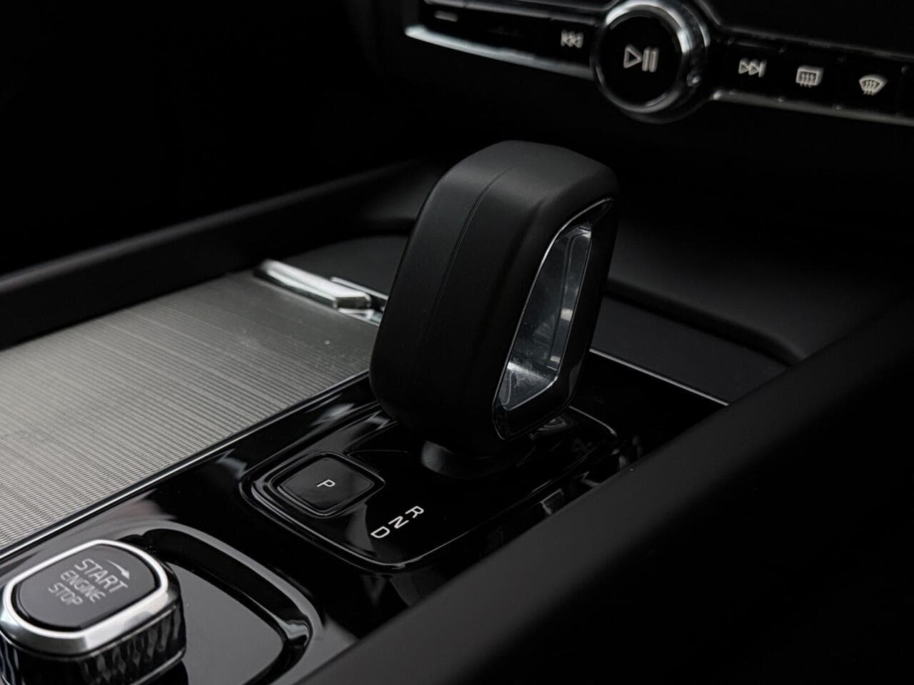 Volvo XC60 thumbnail Interior Front
