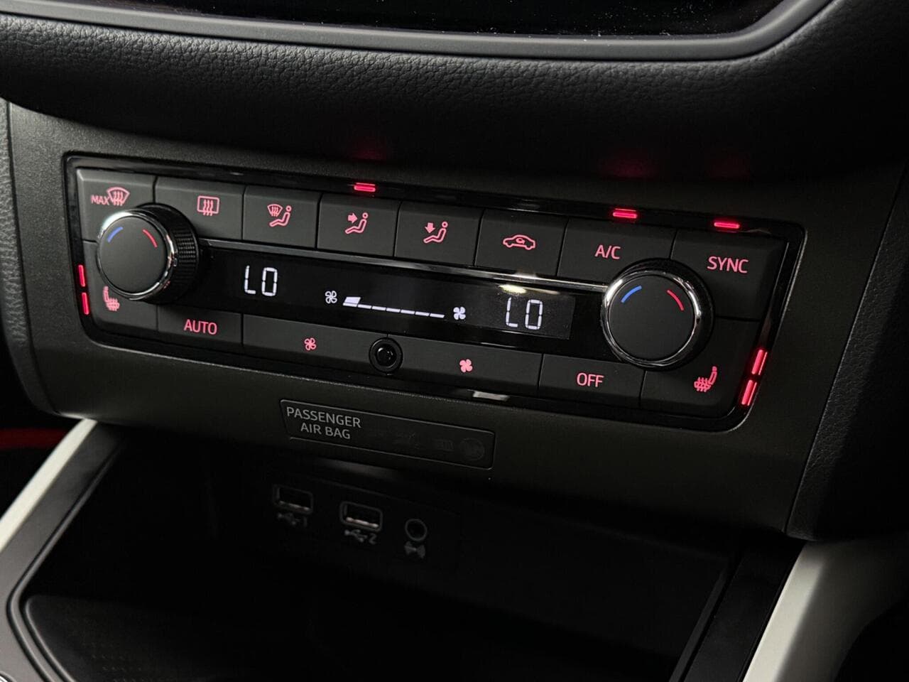 SEAT Arona thumbnail Misc Controls