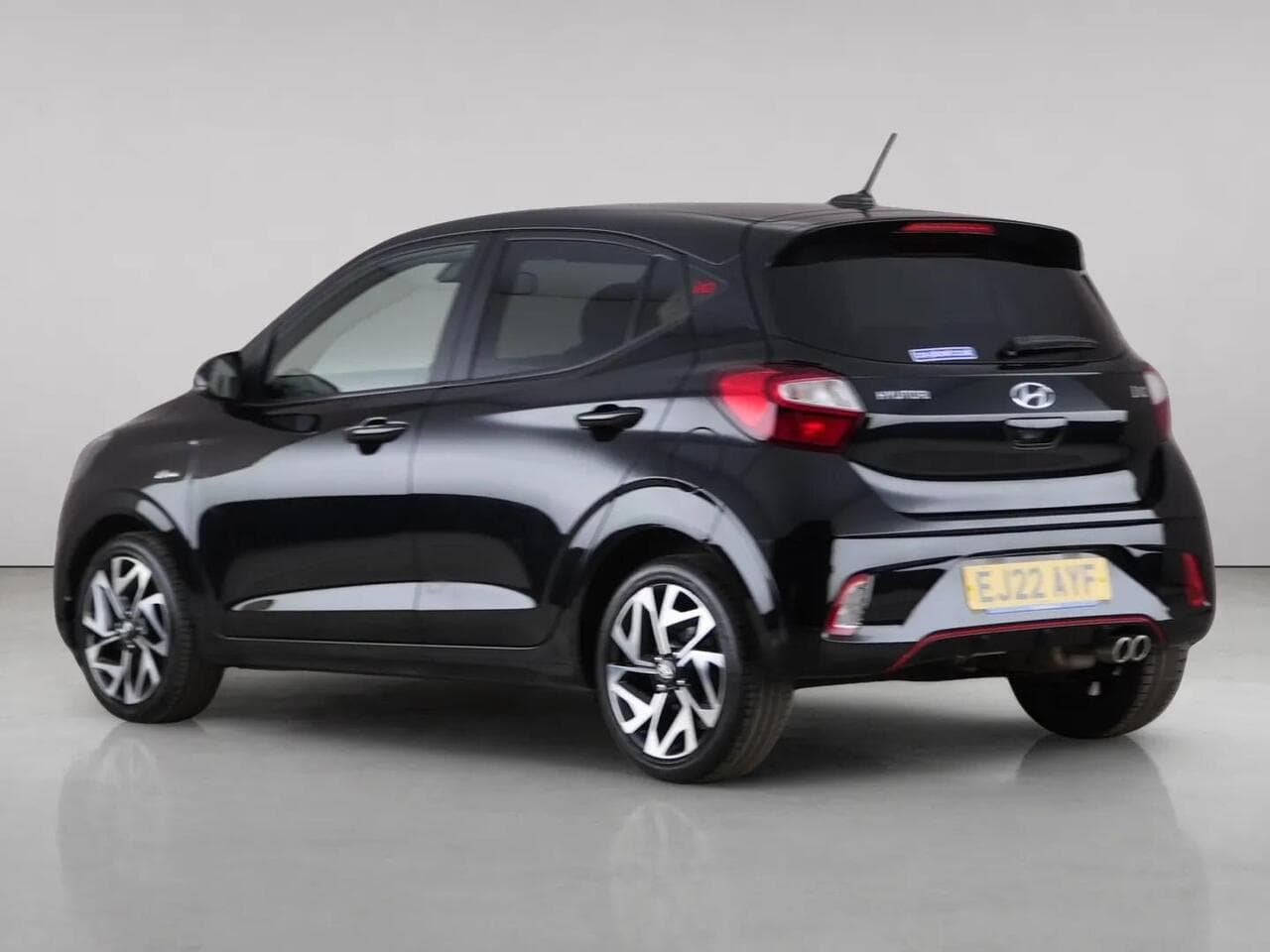 Hyundai i10 thumbnail Rear Left