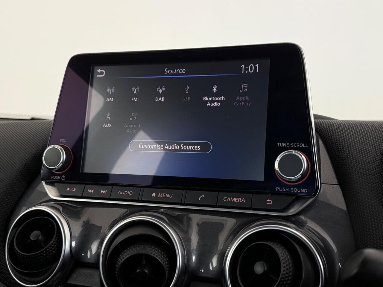 Nissan Juke thumbnail Infotainment System