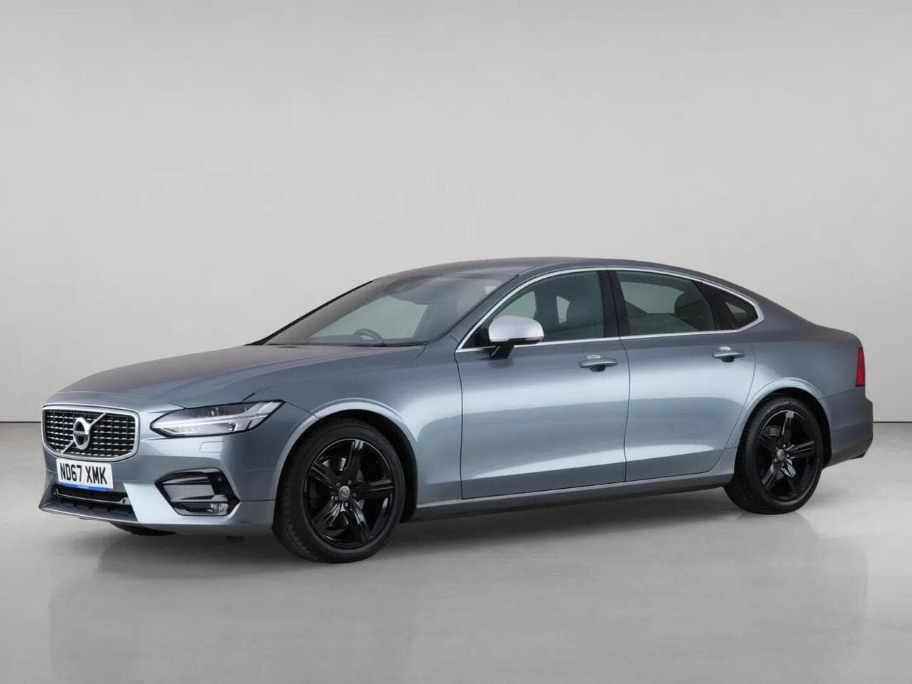 Volvo S90 thumbnail Front Left