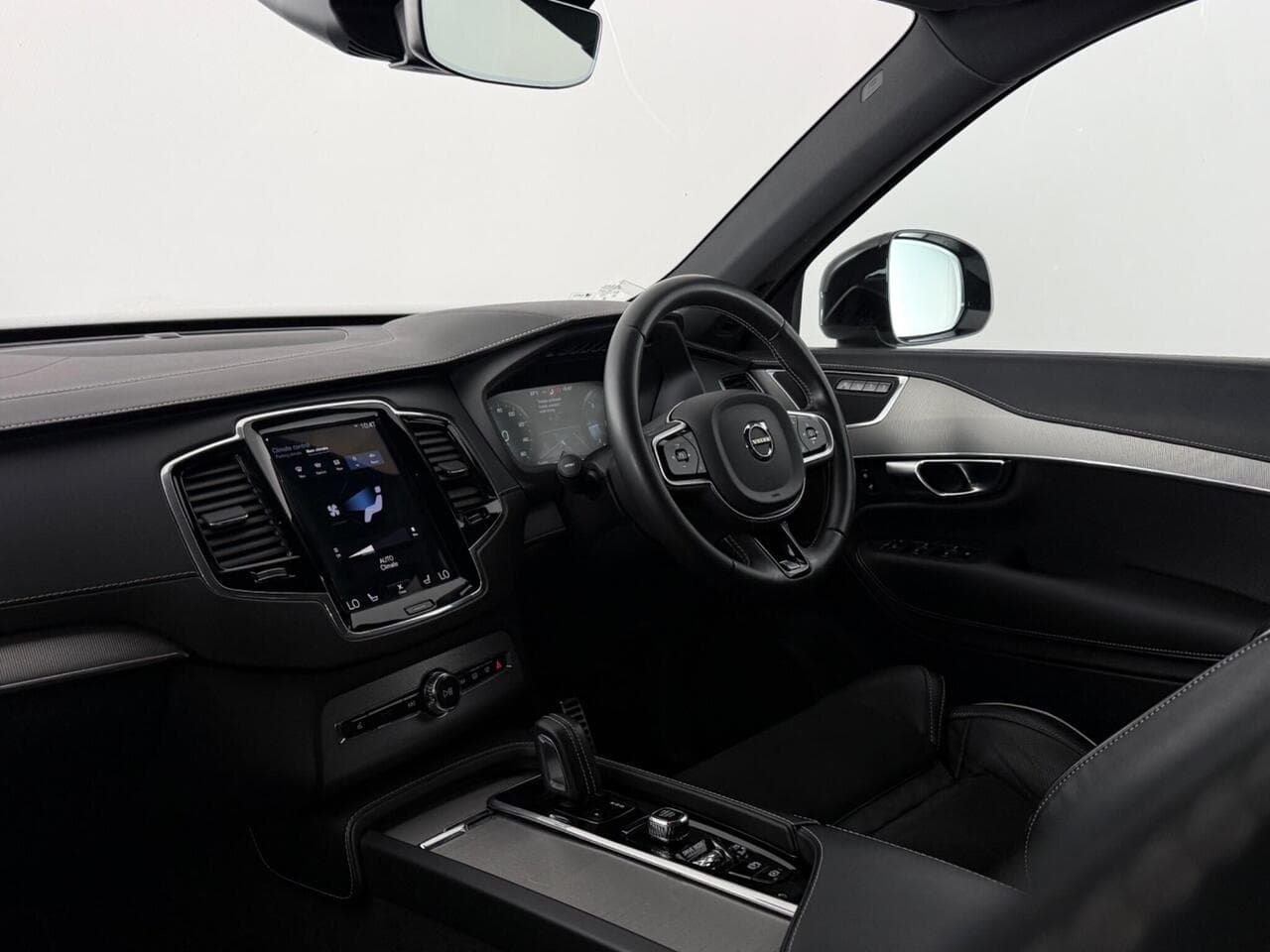 Volvo XC90 thumbnail Interior Front