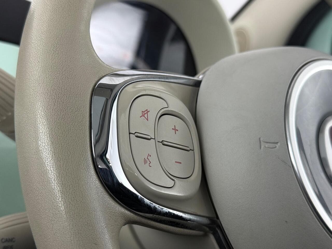 Fiat 500 thumbnail Misc Controls