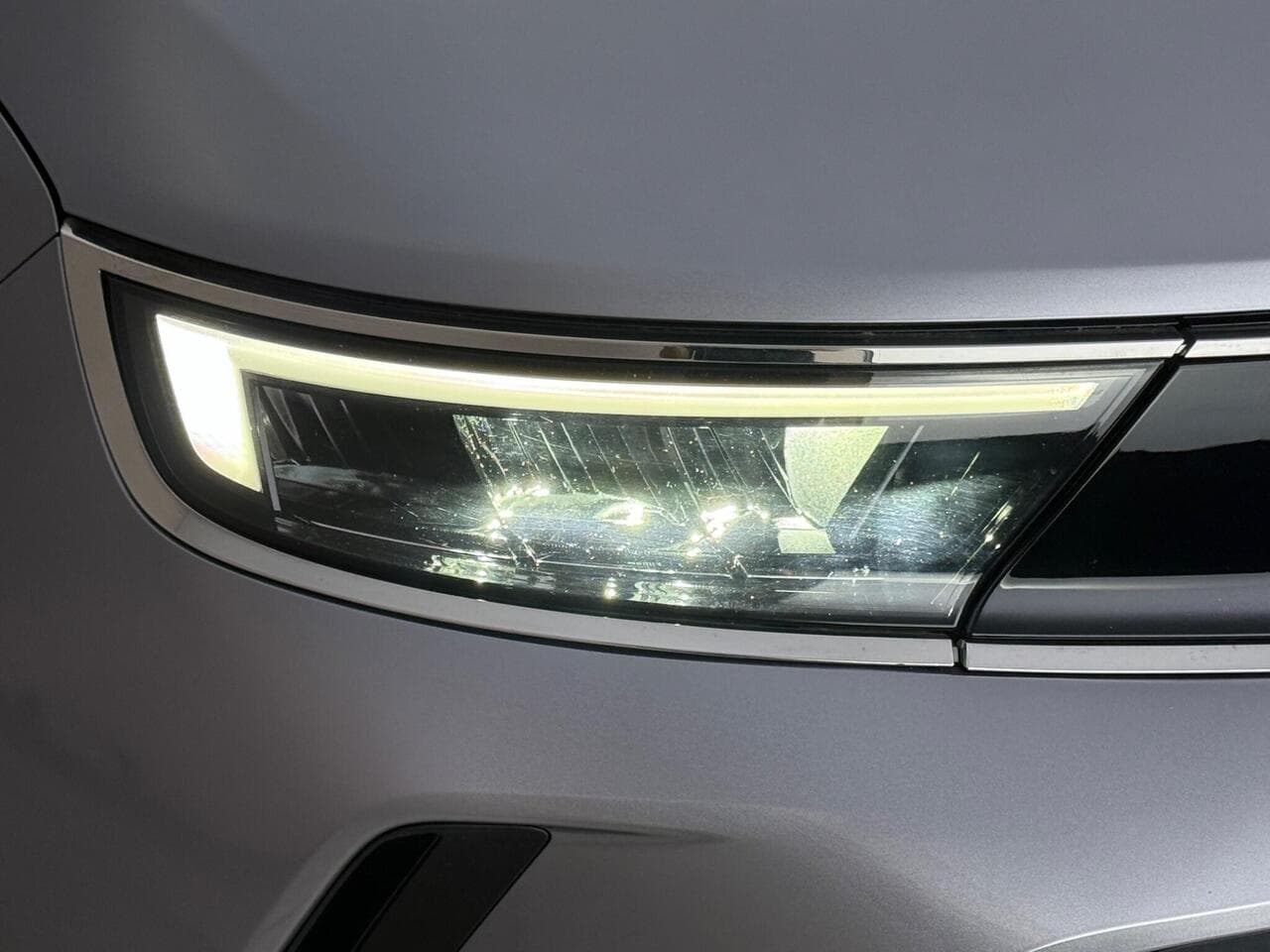 Vauxhall Mokka thumbnail Lights Front