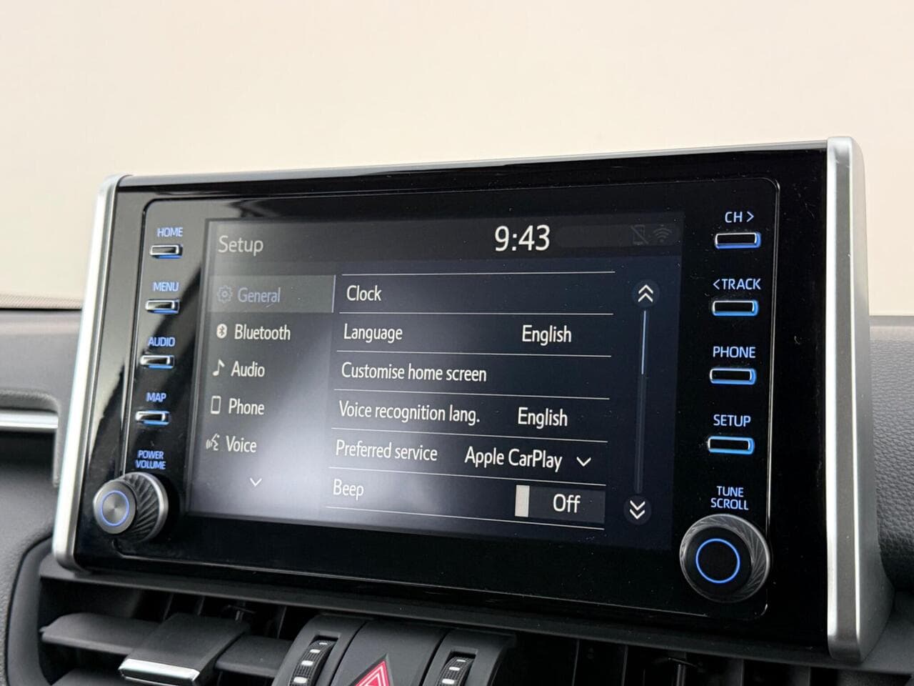 Toyota RAV4 thumbnail Infotainment System