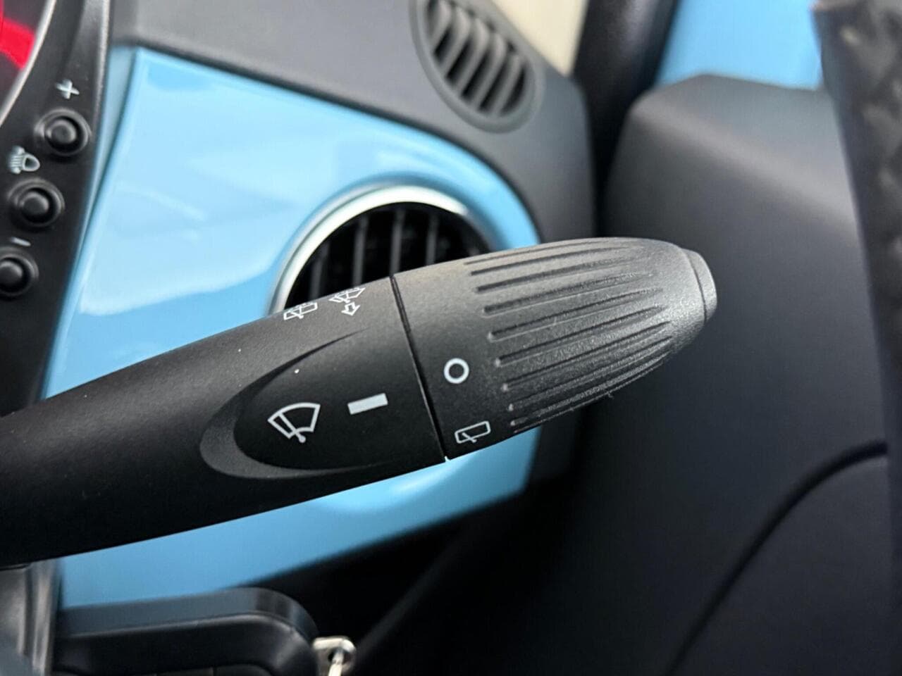 Fiat 500 thumbnail Misc Controls
