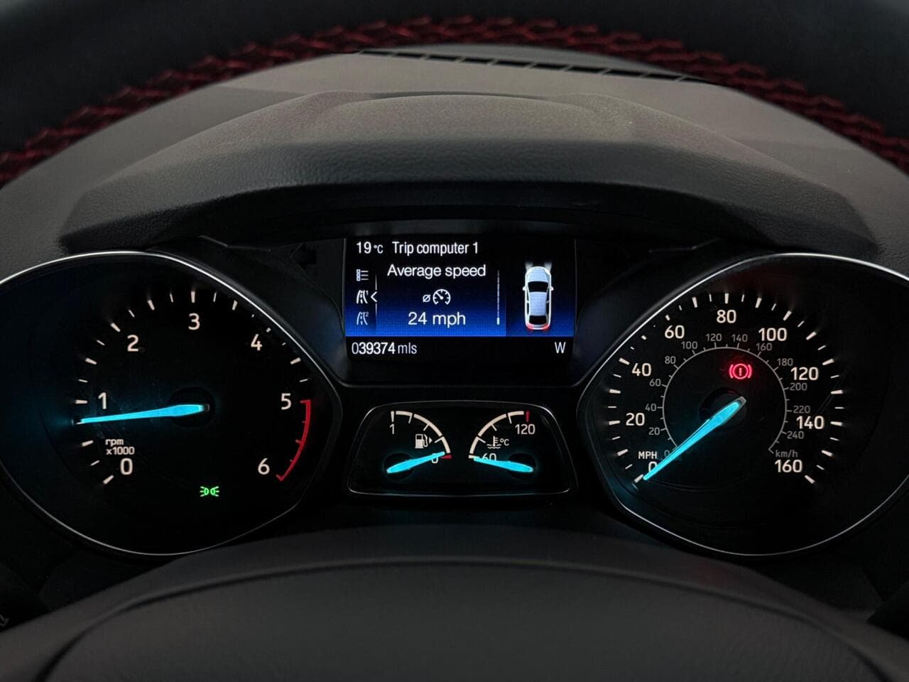 Ford Kuga thumbnail Driver Instruments