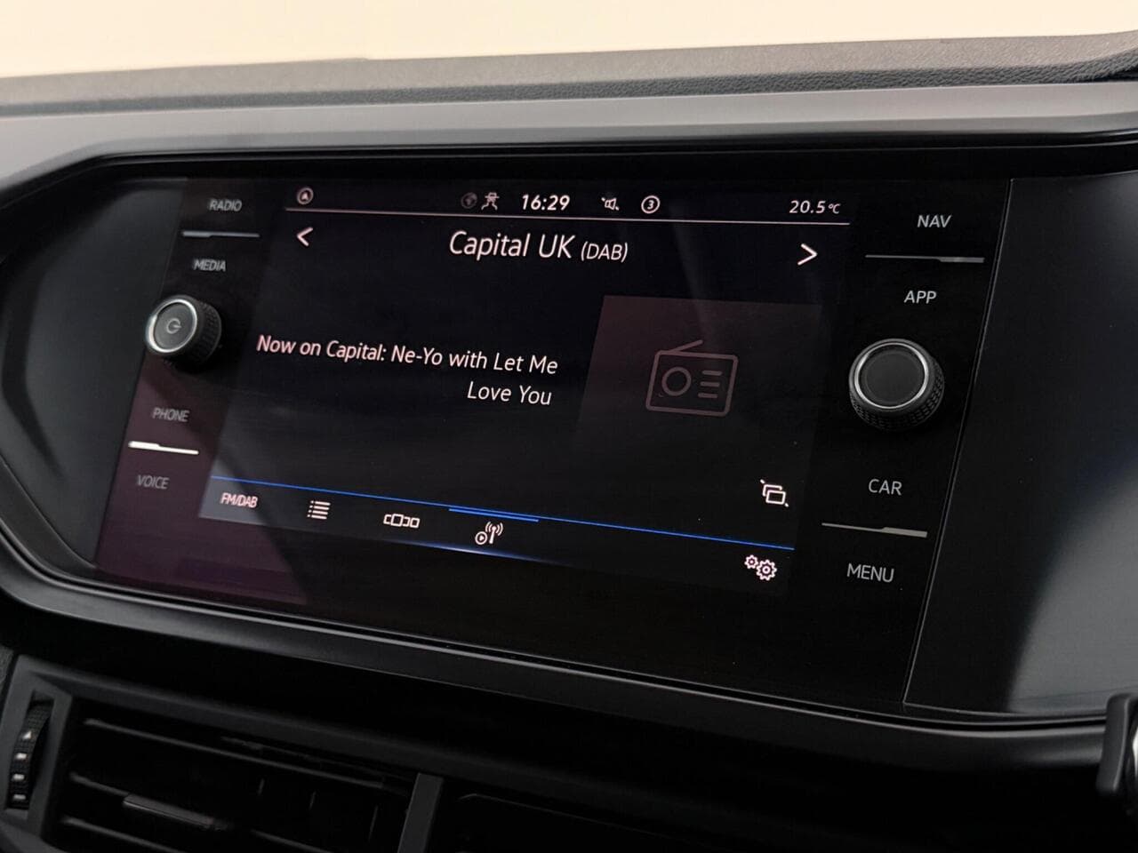 Volkswagen T-Cross thumbnail Infotainment System