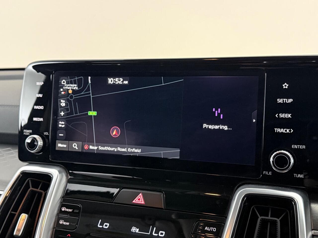 Kia Sorento thumbnail Infotainment System