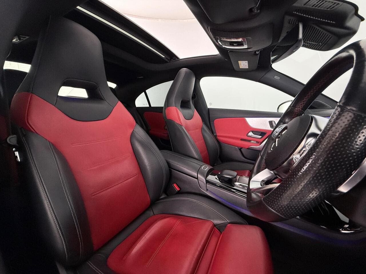 Mercedes-Benz CLA thumbnail Seat Driver