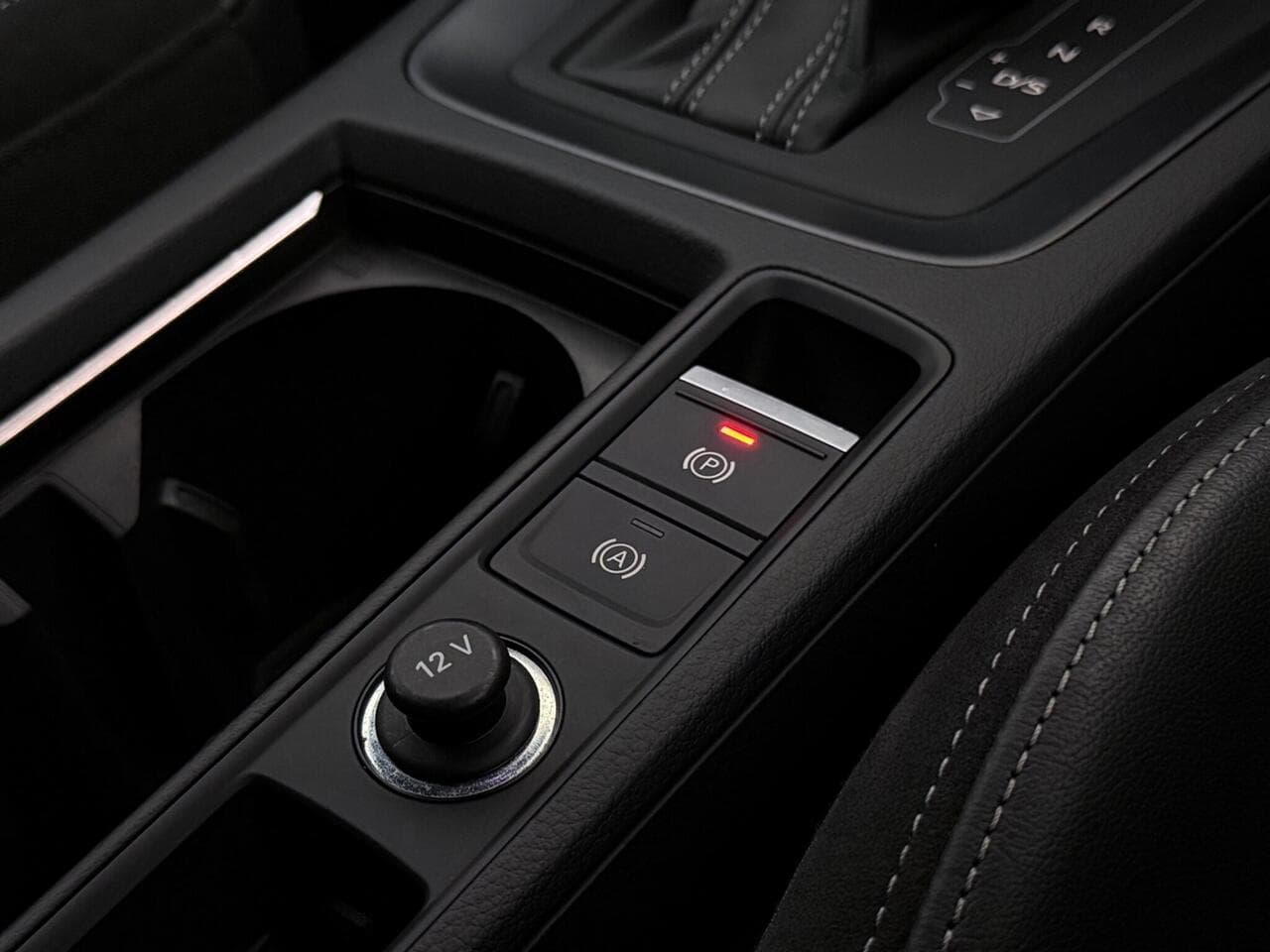 Audi Q3 thumbnail Misc Controls