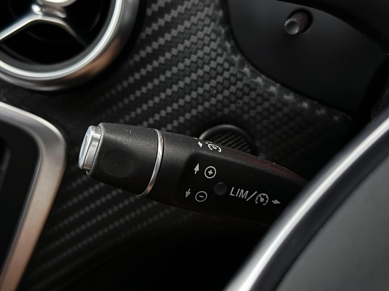 Mercedes-Benz A Class thumbnail Misc Controls