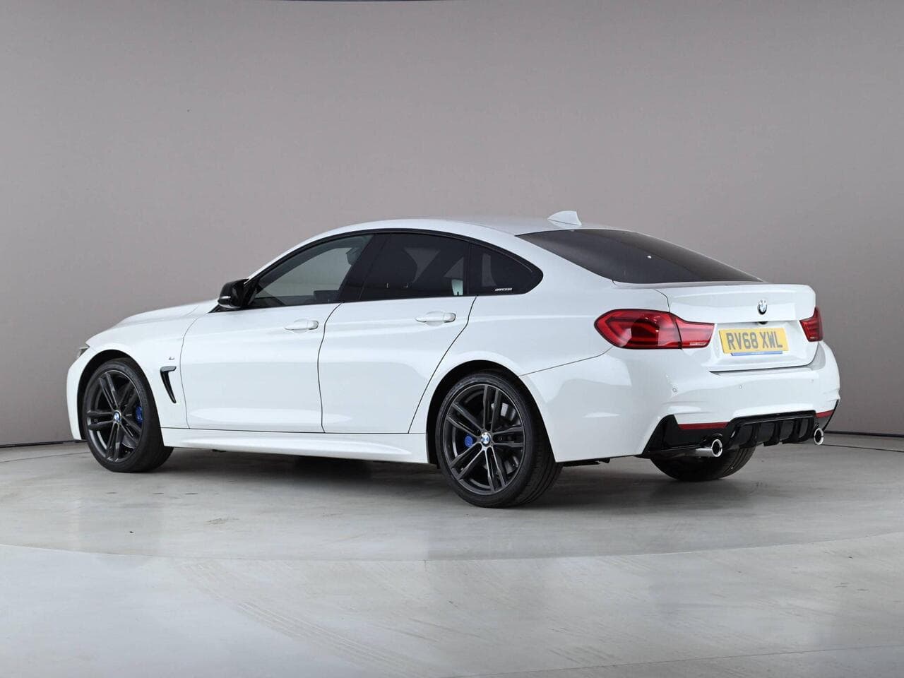 BMW 4 Series Gran Coupe thumbnail Rear Left