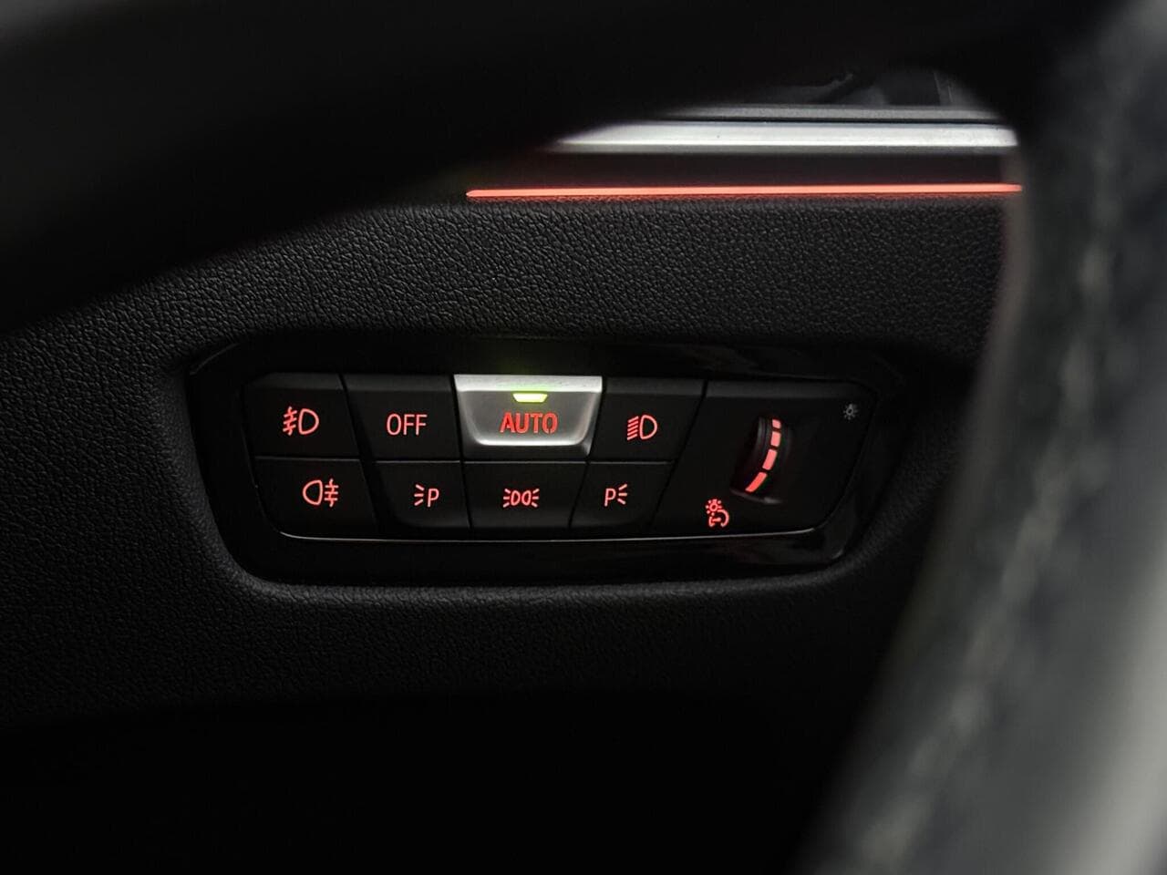 BMW 3 Series thumbnail Misc Controls