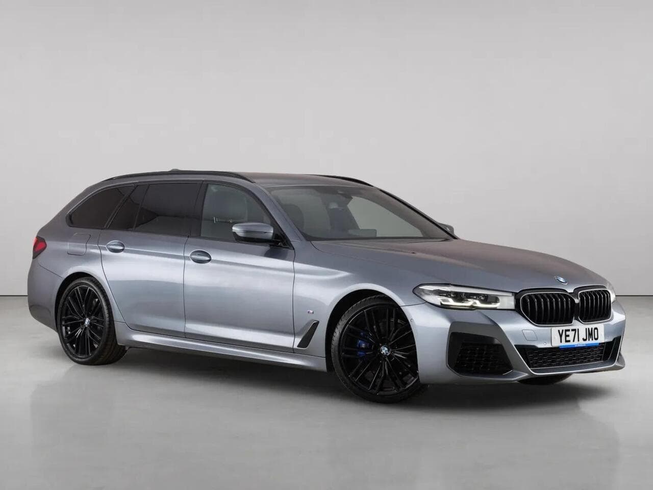 BMW 5 Series - BMW 5 Series 2.0 520d MHT M Sport Touring Steptronic Euro 6 (s/s) 5dr
