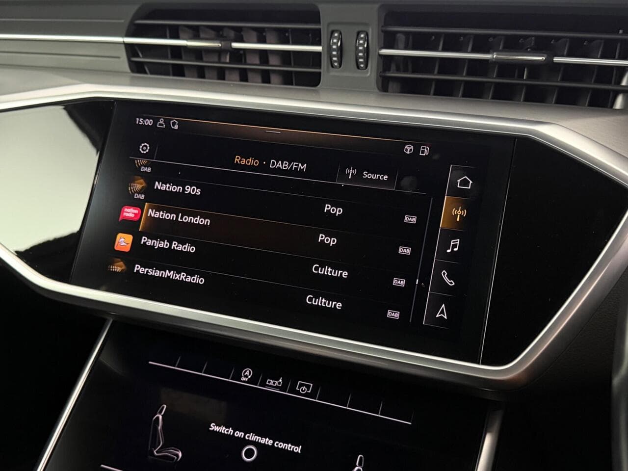 Audi A6 Saloon thumbnail Infotainment System