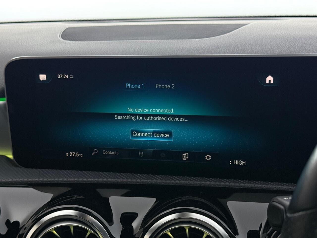 Mercedes-Benz A Class thumbnail Infotainment System