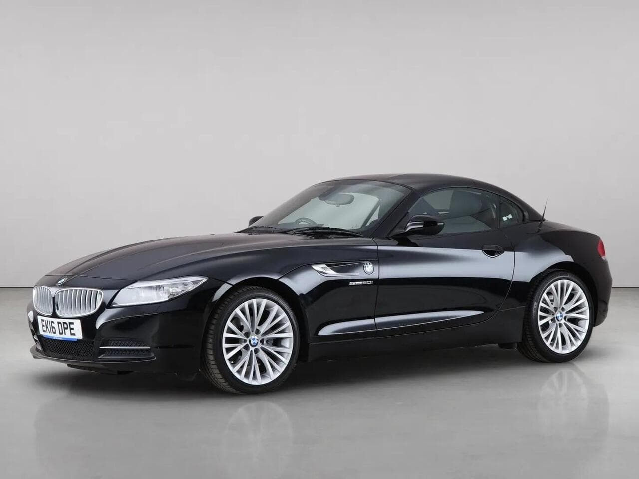 BMW Z4 thumbnail Front Left