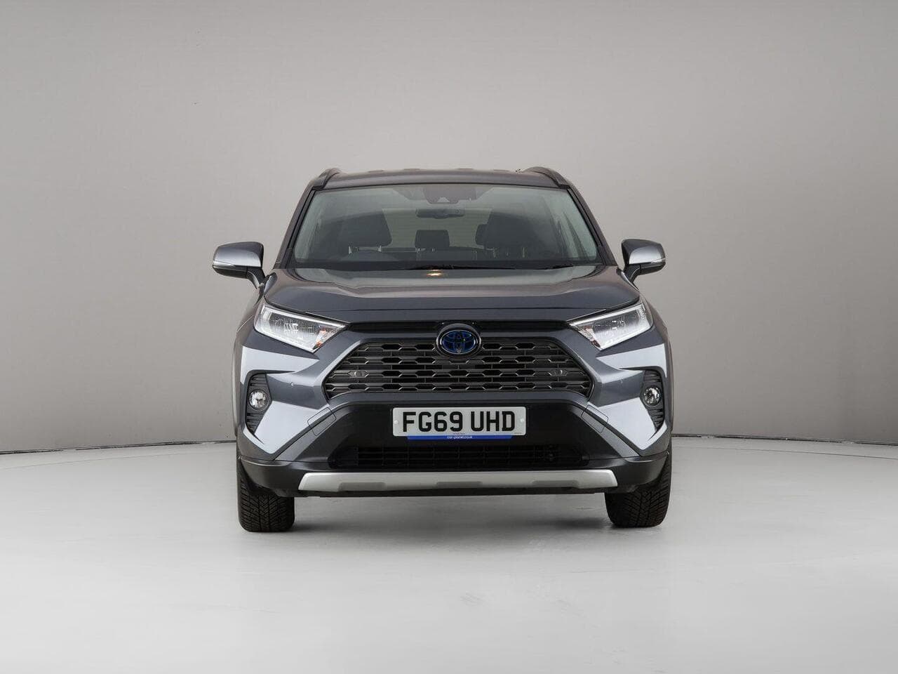 Toyota RAV4 thumbnail Front