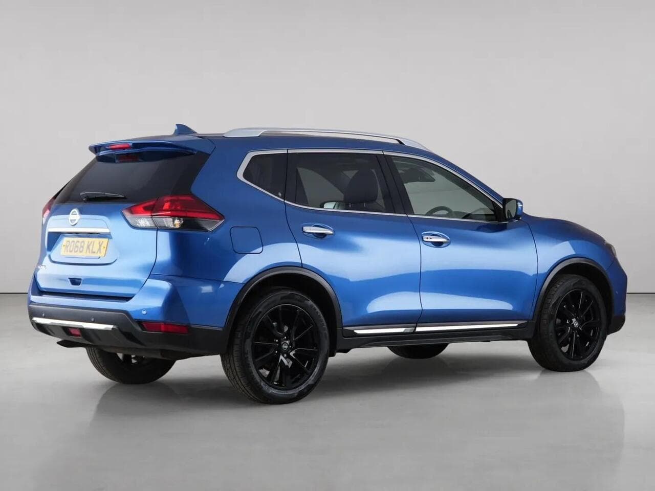Nissan X-Trail thumbnail Side Right