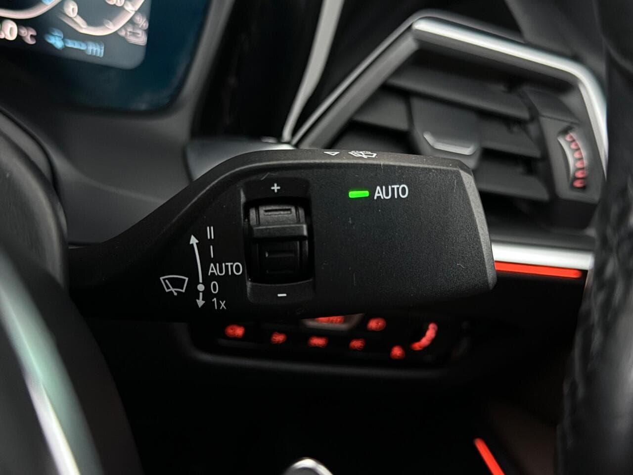 BMW 3 Series thumbnail Misc Controls