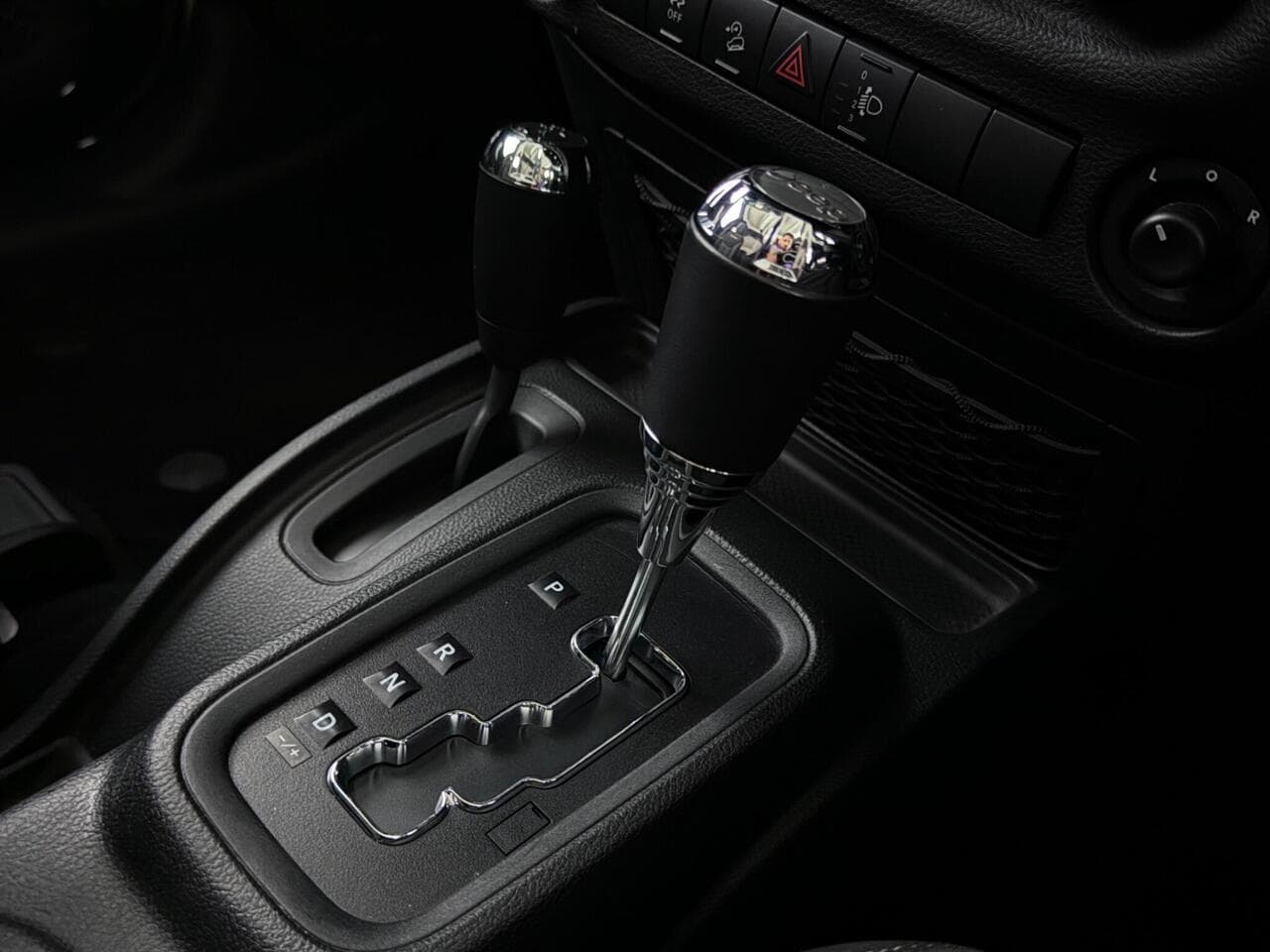 Jeep Wrangler thumbnail Interior Front