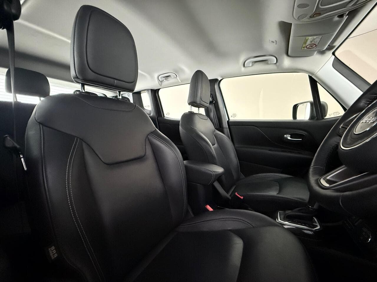 Jeep Renegade thumbnail Seat Driver