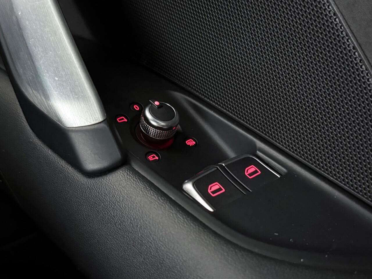 Audi TT thumbnail Misc Controls