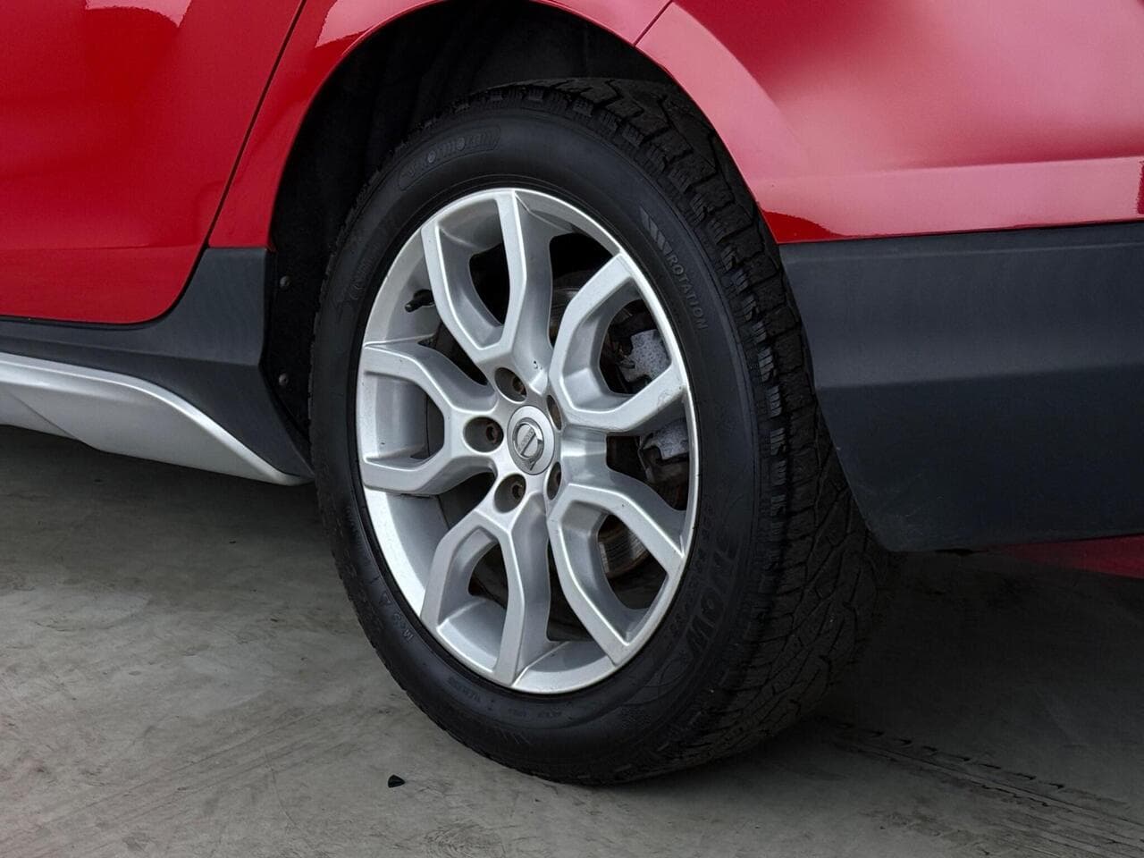 Volvo V40 Cross Country thumbnail Wheel
