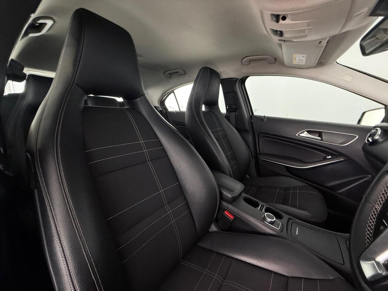 Mercedes-Benz A Class thumbnail Seat Driver