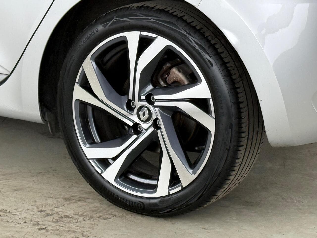 Renault Clio thumbnail Wheel