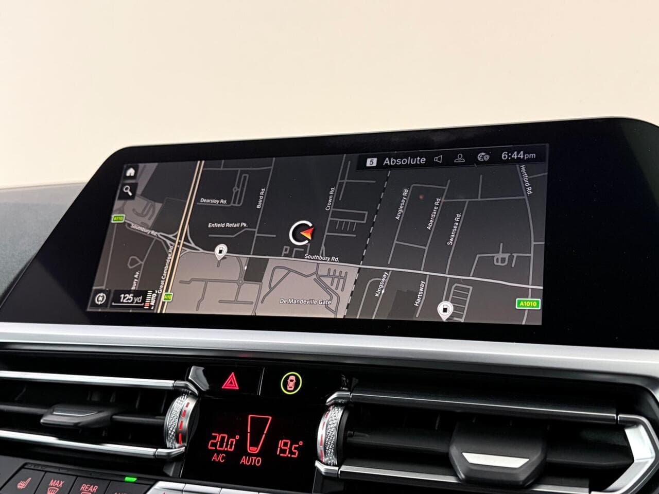 BMW 4 Series thumbnail Infotainment System