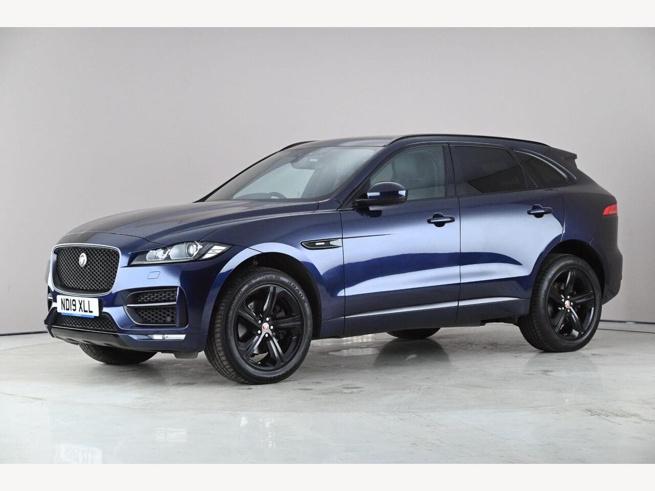 Jaguar F-PACE thumbnail Inconclusive