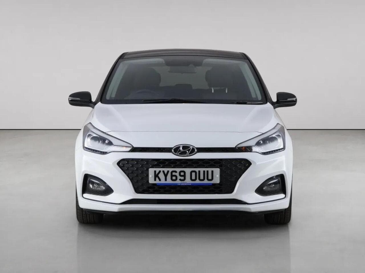 Hyundai i20 thumbnail Front