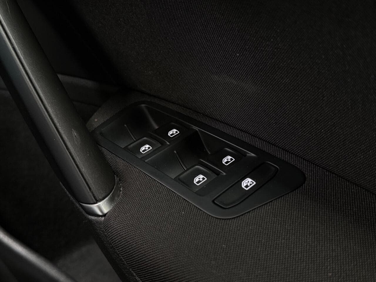 Volkswagen Golf thumbnail Misc Controls