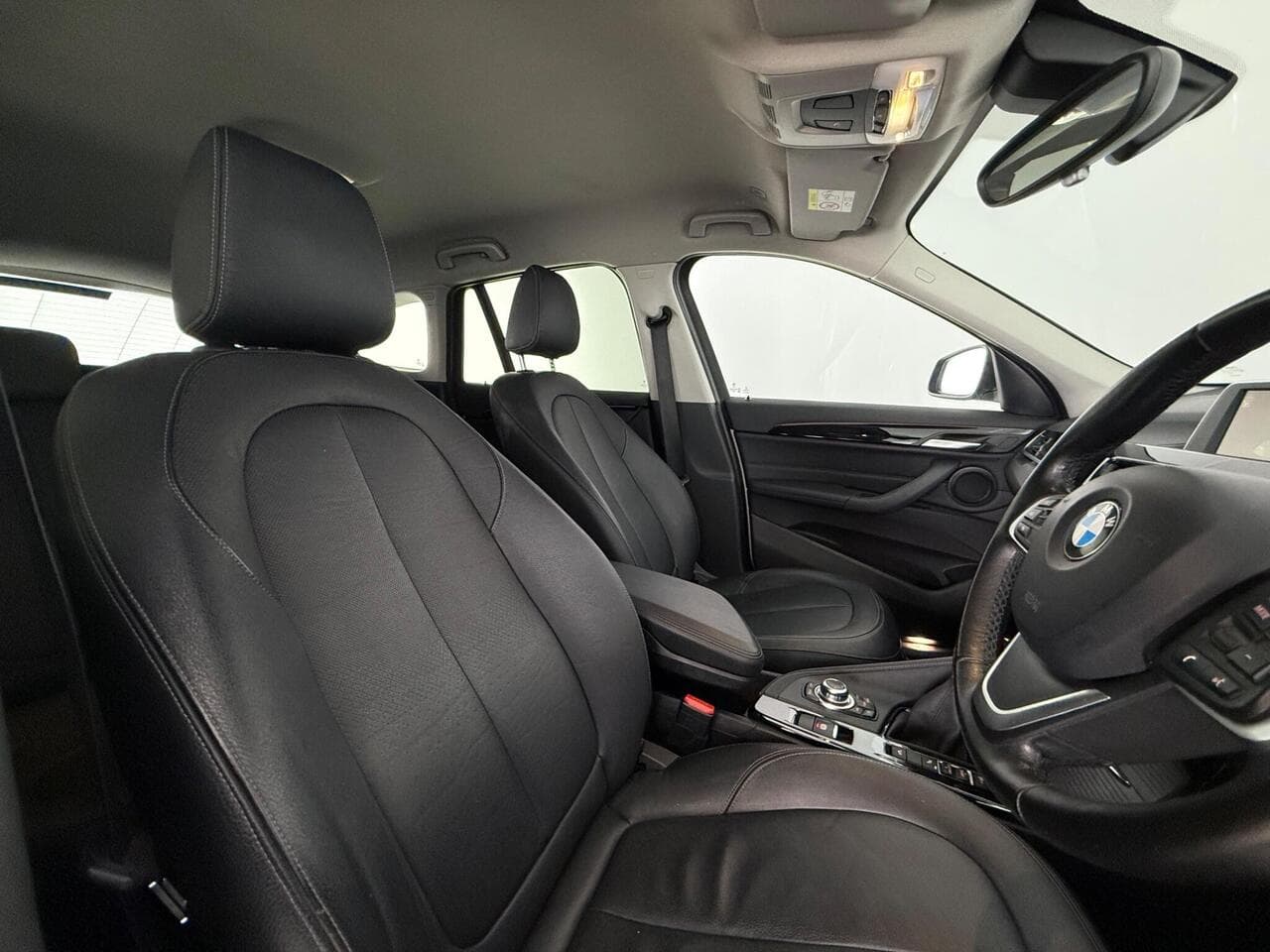 BMW X1 thumbnail Seat Driver